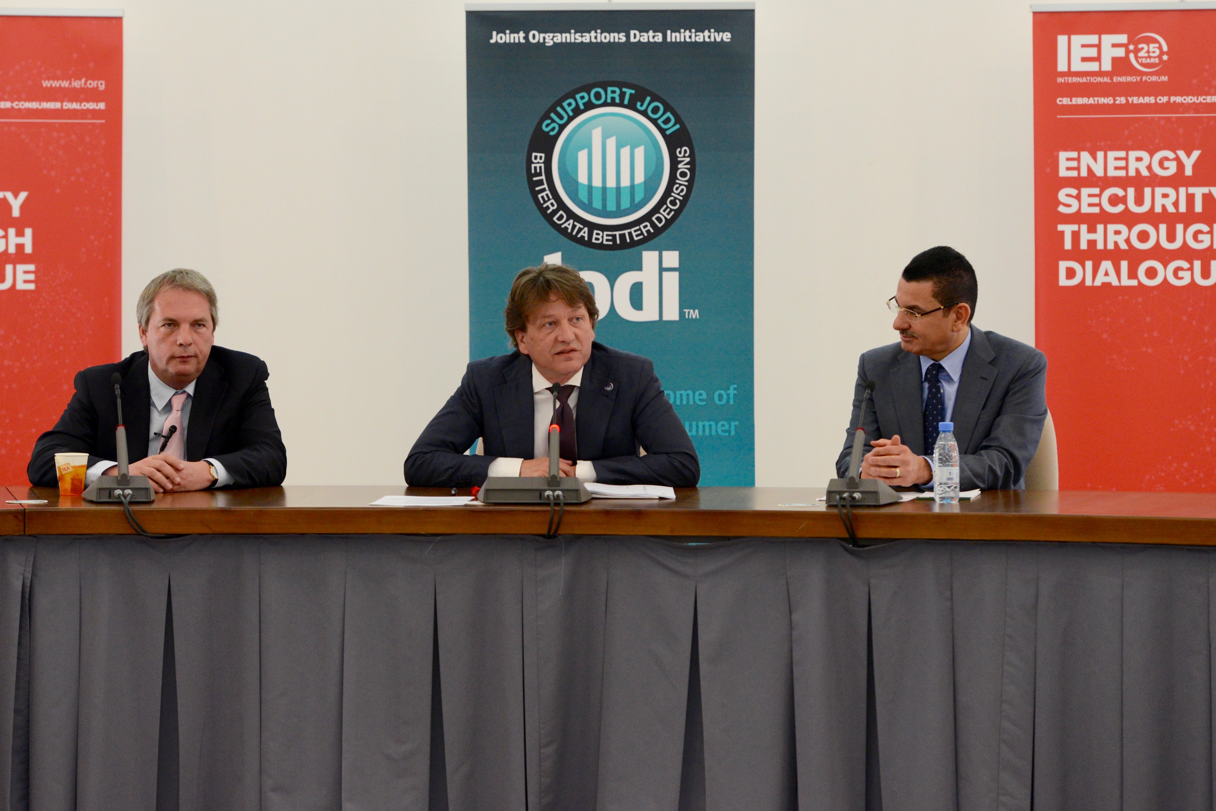 ief-lecture-adia-9-march-2016-10