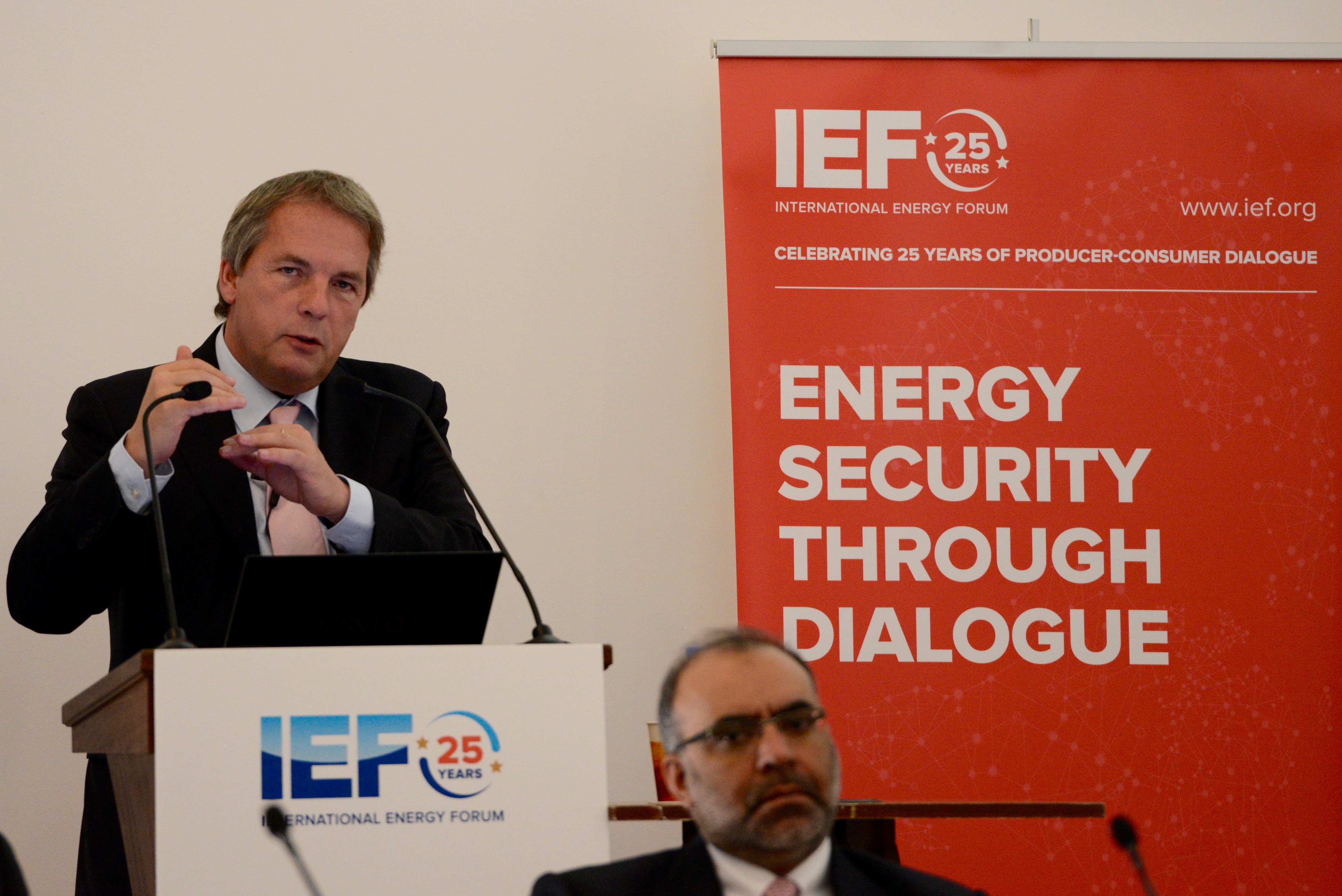 ief-lecture-adia-9-march-2016-5