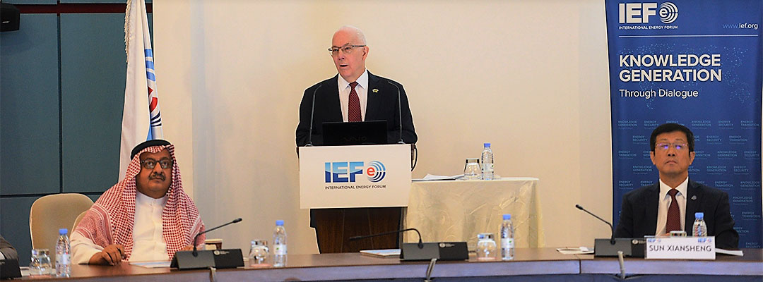 Mr Adam Sieminski presenting at the IEF Lecture: The Global Energy Outlook