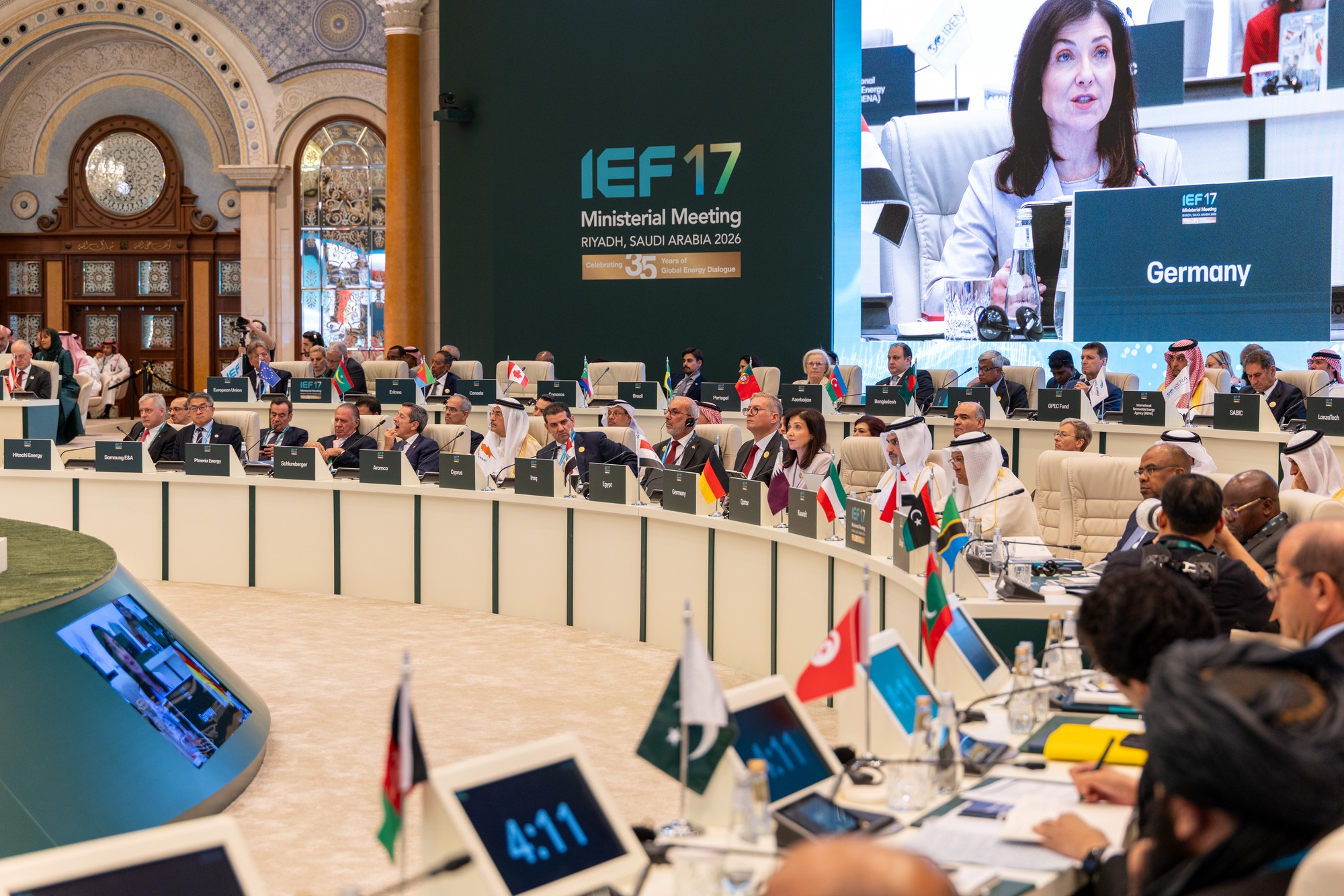 Ief17 Plenary Session 1 Conference Hall And Germany Speaker Screen 0268 2000Px