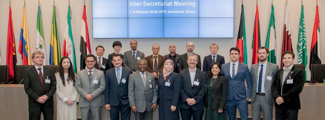 jodi secretariat meeting group photo