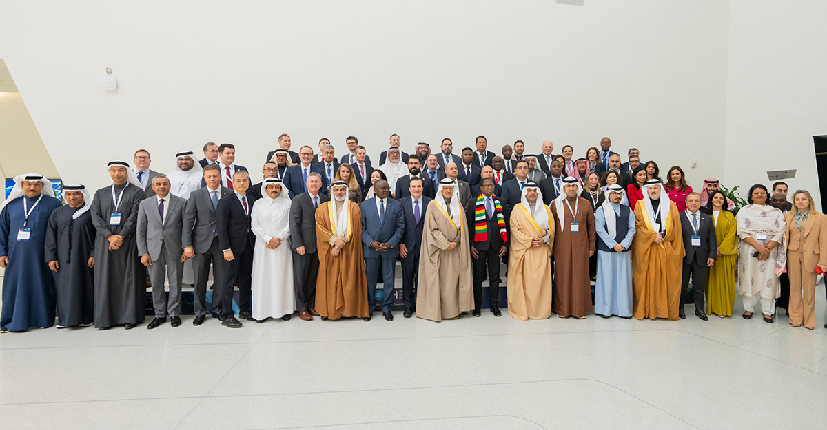Group photo of participants at the symposium